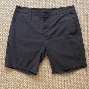 Vuori Aim Shorts